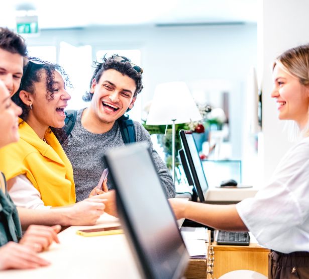 idées de jobs étudiants pendant les études de santé