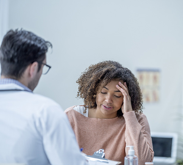 Un médecin reçoit une patiente déprimée - MACSF